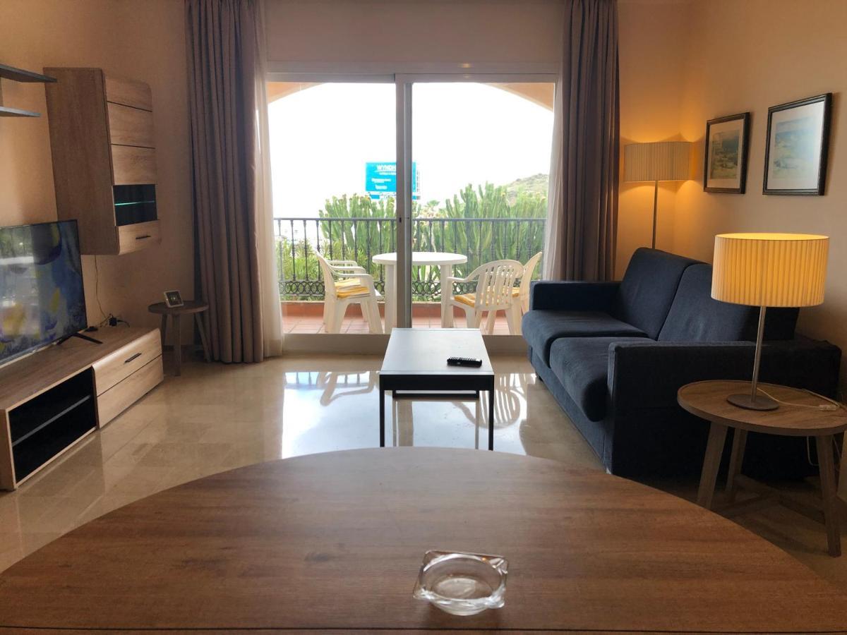 Fantastico Apartamento Con Vistas Al Mar Zona Club La Costa Castillo Fuengirola Luaran gambar