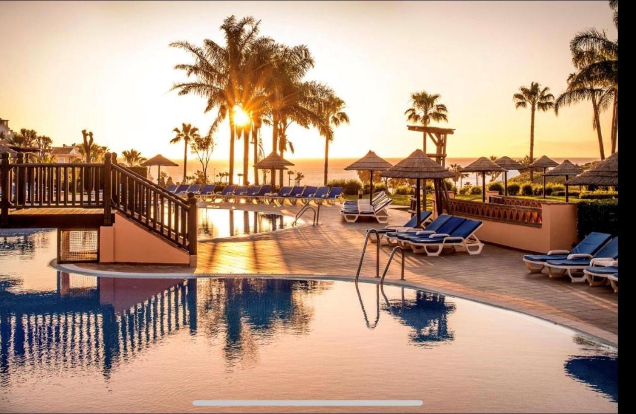 Fantastico Apartamento Con Vistas Al Mar Zona Club La Costa Castillo Fuengirola Luaran gambar